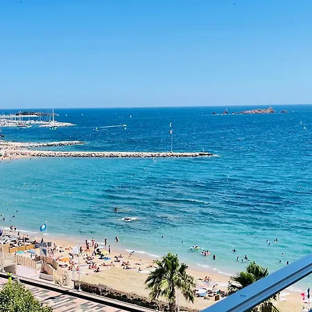 Vue Sur La Baie De Raphael